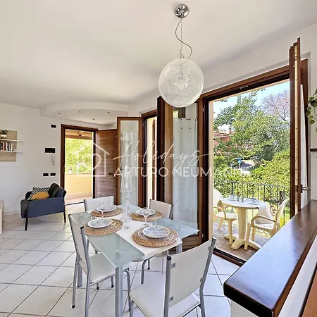 560 - Trilocale A Sirolo, Al Primo Piano Con Giardino, Aria Condizionata E Wi-fi