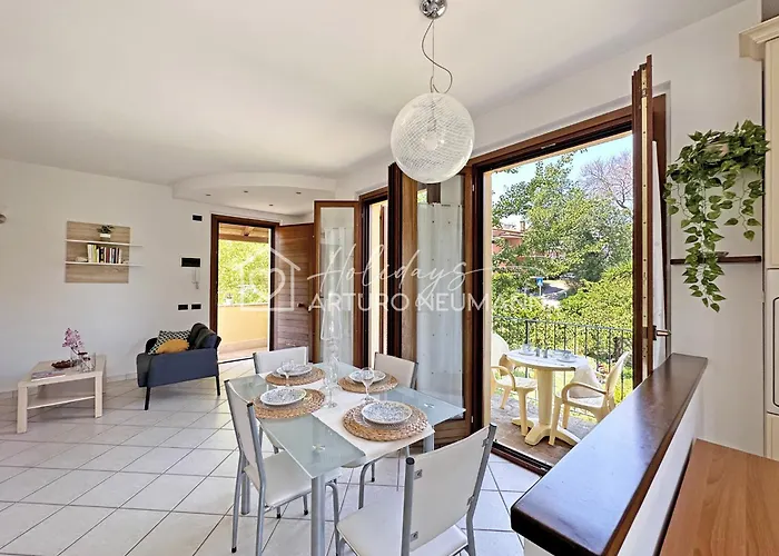 560 - Trilocale A Sirolo, Al Primo Piano Con Giardino, Aria Condizionata E Wi-fi